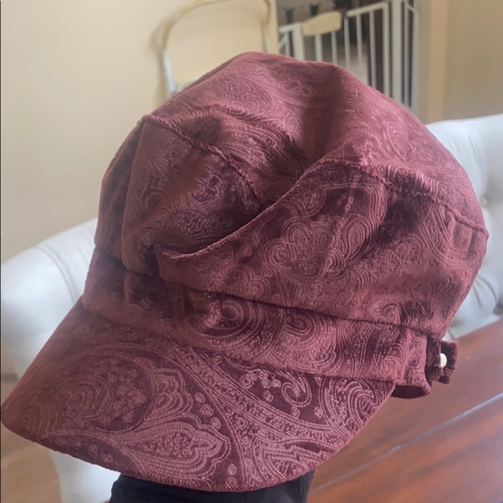 Forever 21 Maroon conductor hat
